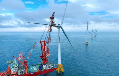 Boom in Offshore Wind Installation Creates Record Demand for Heavy-Lift Vessels in 2025